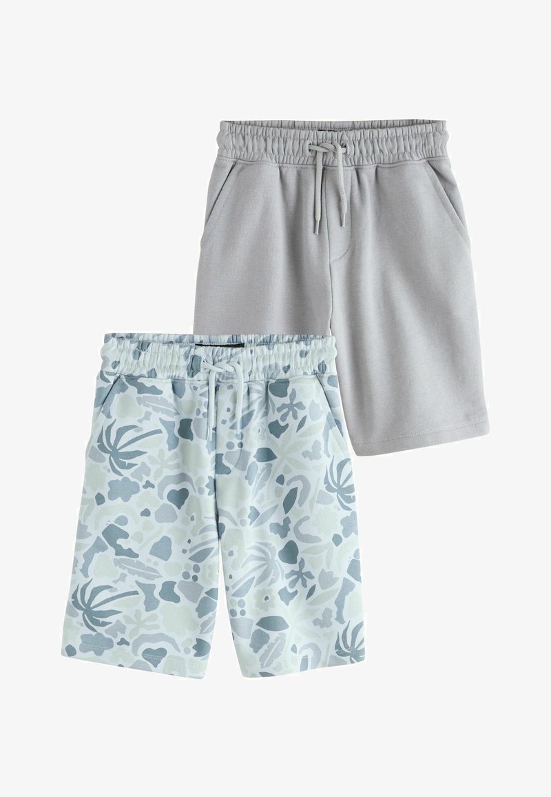 Deux paires de shorts à taille élastique, une unie gris clair et une bleu clair avec des motifs floraux abstraits, toutes deux avec des poches avant et des cordons de serrage.