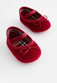 Next REGULAR FIT - Babacipők - red