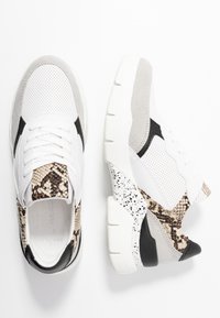 Marco Tozzi LACE UP - Sneaker low - white