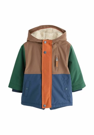 Kinder Jacke im Colour-Block-Design mit grünen Ärmeln, braunem Oberkörper, blauem Unterkörper, oranger Frontblende, Kapuze und Brusttasche mit Reißverschluss.