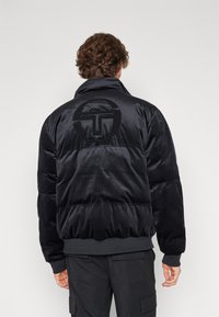 Sergio Tacchini REFINED JACKET - Giacca invernale - black/humus