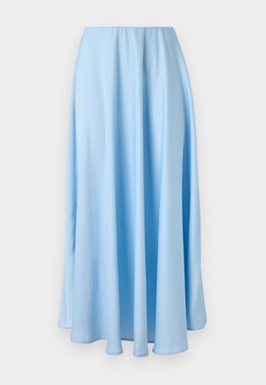 Jupe bleu clair longue jusqu'au sol, taille haute, avec de doux plis et une texture de tissu fluide et lisse.