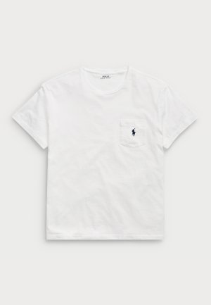T-shirt en coton blanc avec un col rond, des manches courtes et une poche sur la poitrine gauche arborant un petit logo marine.