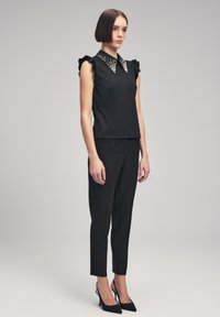 adL STONE COLLAR - Bluse - black