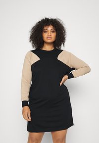 ONLY Carmakoma CARSIV BLOCKIG DRESS - Vestido de malha - black