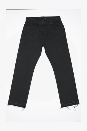 Svarte denimjeans med rett ben-design, med frynsete søm, fem-lommers styling og knappelukking i livet.