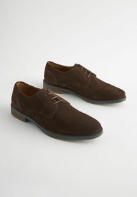 Next DERBY - REGULAR FIT - Zakelijke veterschoenen - brown