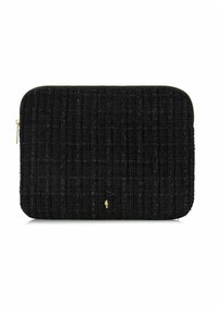 Czarna etui na laptopa z teksturowanej tkaniny, z pionowymi paskami, złotym zamkiem i subtelnym logo na przedzie.