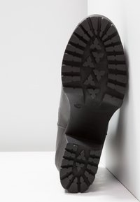 Even&Odd Botines de tacón - black