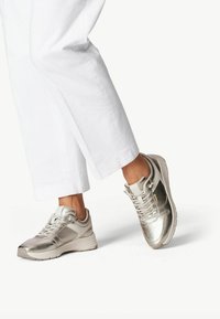 Tamaris Baskets basses - platinum