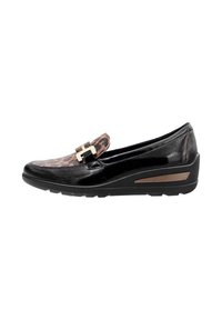 Zwarte leren loafers met een luipaardprint op de neus, gouden hardware accenten en een gewelfde zool met een bruine streep detail.