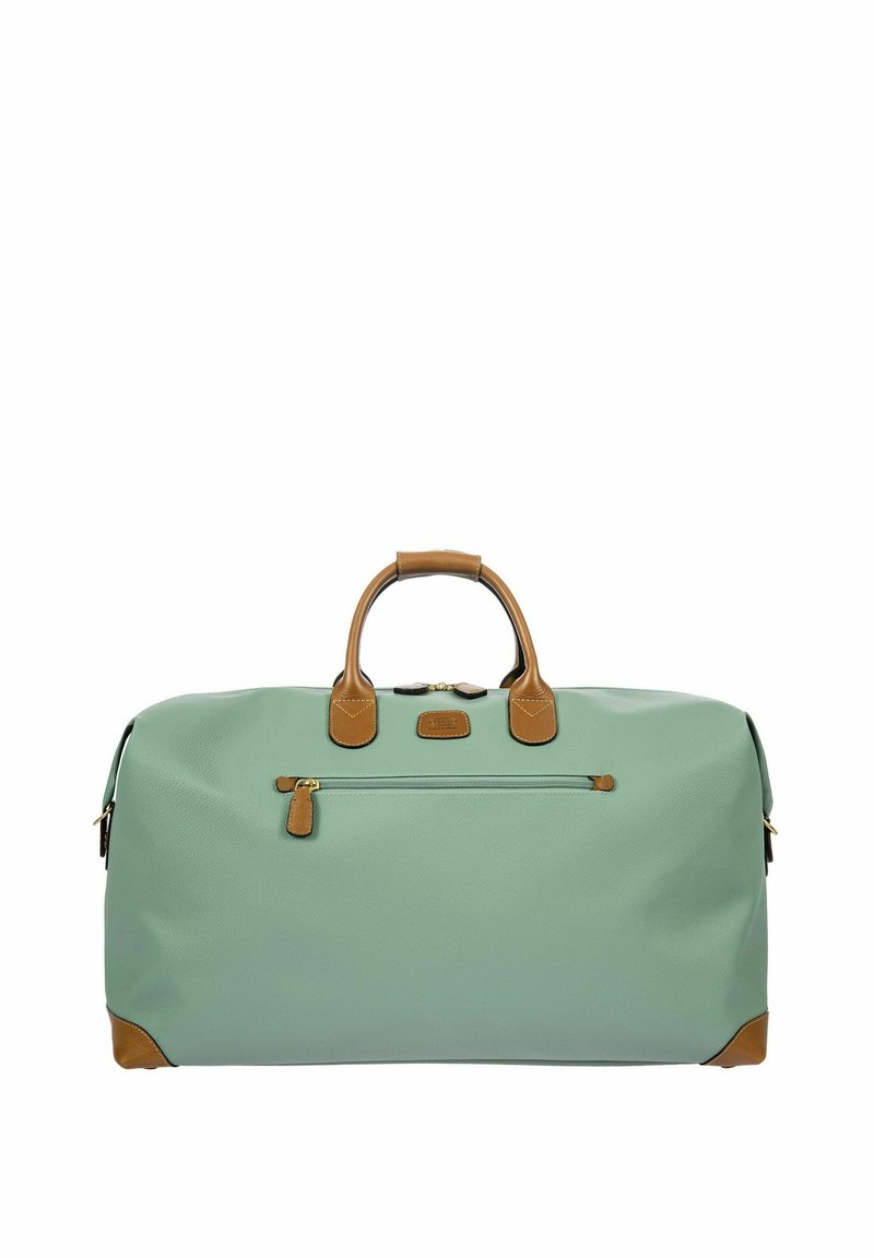 Borsa da weekend sintetica verde con dettagli in pelle marrone, manici superiori, tasca frontale con zip e una superficie liscia.