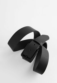 Next Remen - black dark