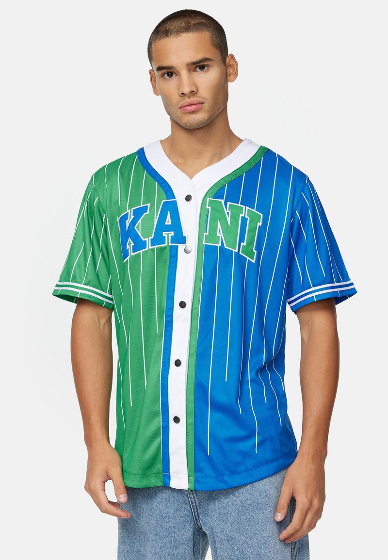 Karl Kani - SERIF PINSTRIPE BLOCK BASEBALL SHIRT  UNISEX - Overhemd - blue green white, Vergroten