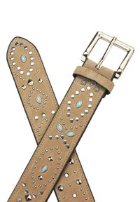 Leren riem in tan kleur met een gouden gesp, voorzien van studded accenten, ovaal en diamantvormige rhinestones, en een gestructureerd patroon doorheen.