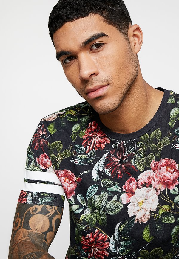 JORDIZ TEE CREW NECK - Print T-shirt - tap shoe4