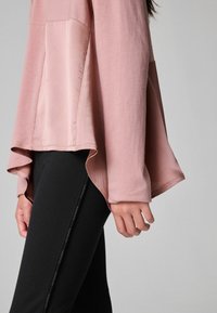 smALLSAINTS REGULAR FIT - ZALA SET - Leggings - Hosen - pink black