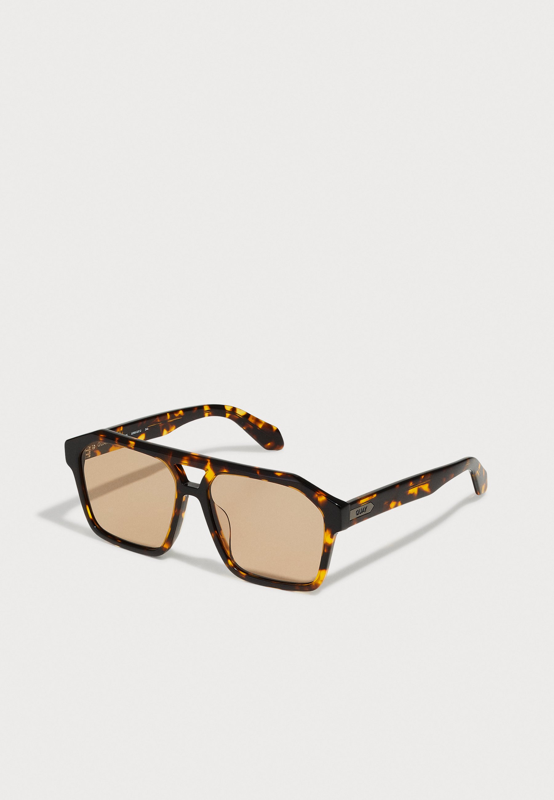 Quay Australia Soundcheck Sunglasses in Tortoise Yellow / Tan QUAY AUSTRALIA SOUNDCHECK UNISEX - Sunglasses - black  main image 4