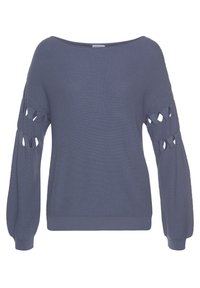 Handgestrickter Pullover in Dunkelblau, mit einem schulterfreien Ausschnitt und gemusterten Ausschnitten an den Ärmeln. Gerippte Textur und enganliegende Bündchen.