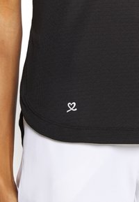 Daily Sports Polotričko - black