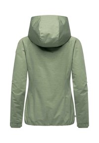 Veste vert clair avec capuche, dotée d'un tissu texturé, de manches élastiques et d'une coupe ajustée. La vue arrière montre des coutures lisses et une silhouette.