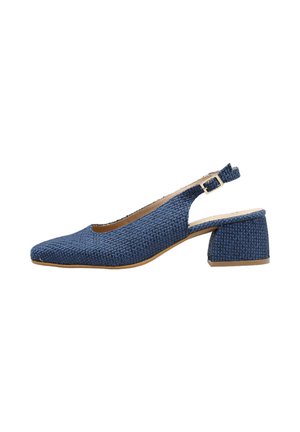 Zapato de tiras traseras tejido azul con puntera puntiaguda y tacón bajo y ancho, con hebilla ajustable y suela marrón clara.