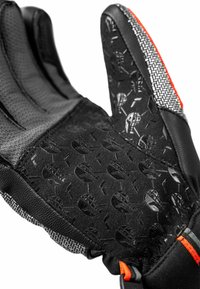 Schwarze Handschuhe mit einer strukturierten schwarzen Handfläche und einem gemusterten Griff. Graue Akzente am Handgelenk und orangefarbene Details verbessern die Sichtbarkeit.