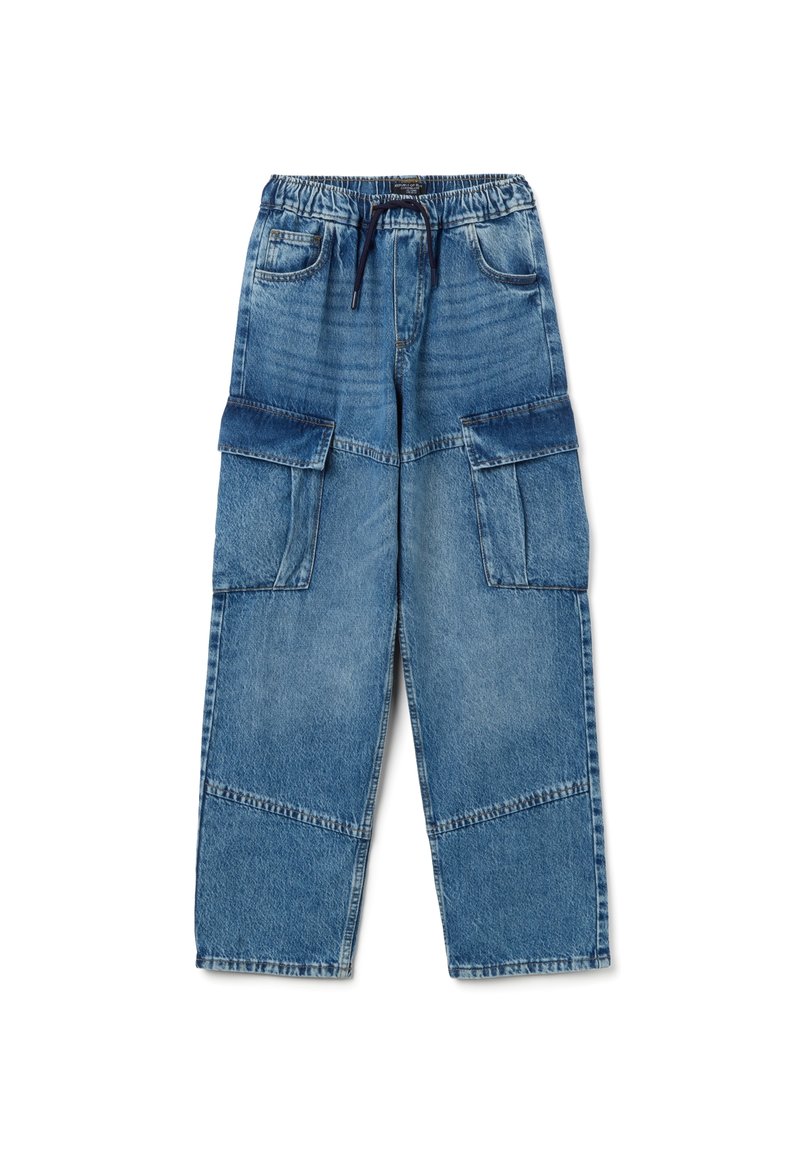 Blauwe denim cargobroek met elastische tailleband, zwarte trekkoord, voorzakken en grote klepzakken op de dijen.