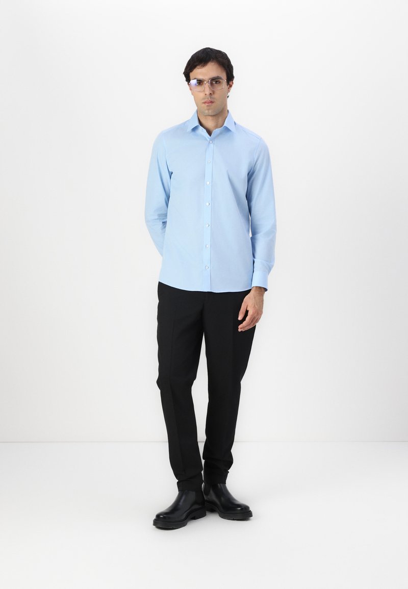 OLYMP BODY FIT - Formal shirt - blue/light blue - Zalando.co.uk