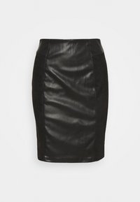 Gonna nera aderente realizzata in pelle e suede, con una consistenza liscia e una vita alta, dal taglio a tubino.