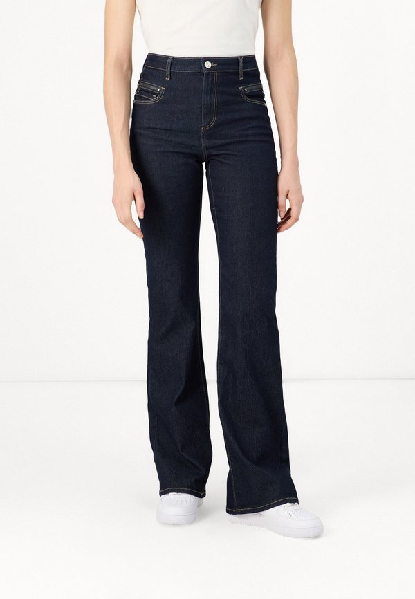 ONLSANDRA ZIP BOX - Flared Jeans