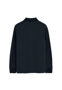 Svart långärmad polotröja med krage. Tillverkad av mjukt tyg, med en enkel design och utan synlig branding eller mönster.