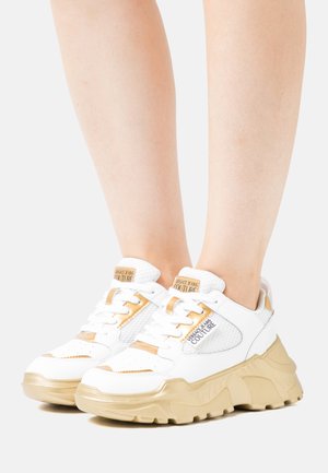 Versace Jeans Couture, Zapatillas - white/gold