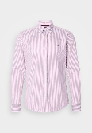 Camisa de manga longa com riscas em rosa claro e branco, com colarinho abotoado e pequeno logotipo. Apresenta um corte clássico e tecido de algodão texturizado.