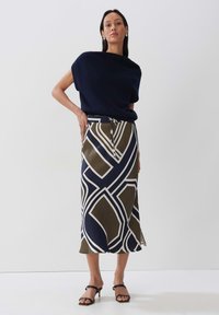 someday. OFLOW TOKIO - A-Linien-Rock - deep green