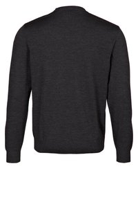 Dunkelgrauer Pullover mit langen Ärmeln, geripptem Halsausschnitt und saumen, aus weichem Strickmaterial gefertigt, mit einem einfachen, klassischen Design.