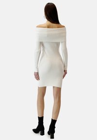 Elara - Sukienka etui