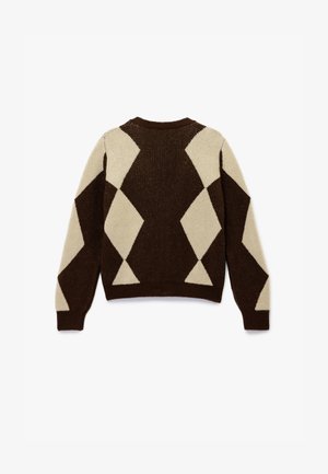 Bruine en crème geblokte gebreide trui met een ronde halslijn en geribde manchetten. Zachte textuur, losse pasvorm en geometrisch ontwerp.