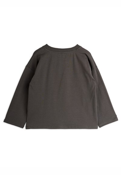 Langarm-T-Shirt in dunkelgrau, aus weichem Material. Mit einem runden Halsausschnitt und lockerer Passform, ohne sichtbare Grafiken oder Verzierungen.