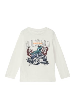 Witte lange mouwen overhemd met een grafisch ontwerp van een monstertruck en dinosaurussen met bergen op de achtergrond. Tekst zegt "COLORADO."