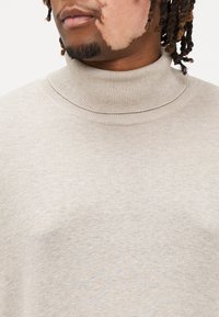 Jack & Jones JJEEMIL ROLL NECK - Džemper - oatmeal