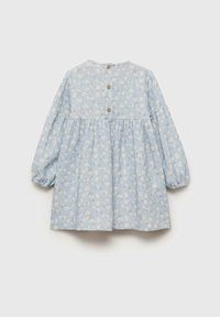 Svetlo modra obleka z dolgimi puff rokavi, zapiranje na gumbih na hrbtu in belim cvetličnim vzorcem. Narejena iz mehkega materiala z nabranim krilom.