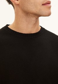 Oscar Jacobson VALTER - Strickpullover - black