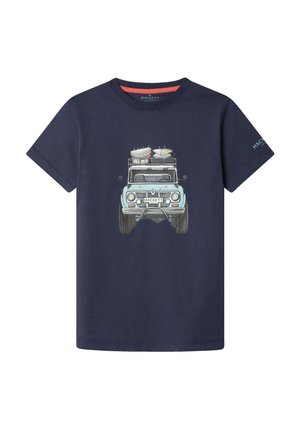 T-shirt blu navy a manica corta con grafica frontale di un veicolo fuoristrada vintage azzurro chiaro che trasporta tavole da surf sul portapacchi sul tetto.