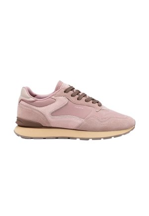Roze suède en synthetische sneaker met bruine veters, beige zool en Hoff merknaam aan de zijkant.