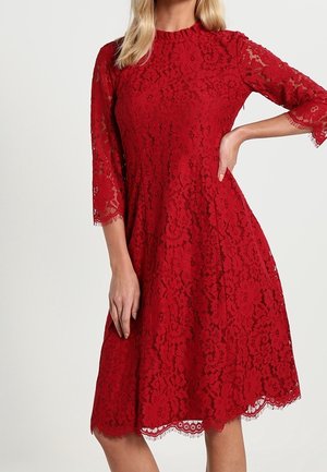 Vapaa-ajan mekko - red