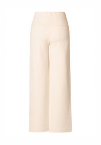 Crème wijde broek met een elastische tailleband, voorzien van twee achterzakken en een gladde, gestructureerde stof.