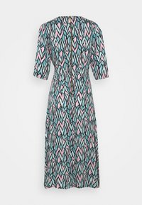 Buntes Kleid mit einem Zickzackmuster in Pink, Blau und Schwarz; mittellange Ärmel; taillierter Oberteil mit einem Reißverschluss auf der Rückseite.