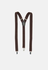 Suspensoare din țesătură maro cu un design în formă de Y, dotate cu clipsuri din metal argintiu și un accent din piele neagră în centrul acestora.