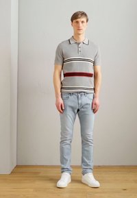 INDICODE JEANS PITTSBURG jasnoniebieski denim